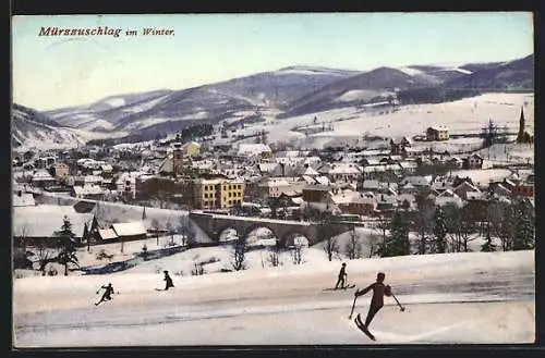AK Mürzzuschlag, Stadt im Winter mit Skifahrern