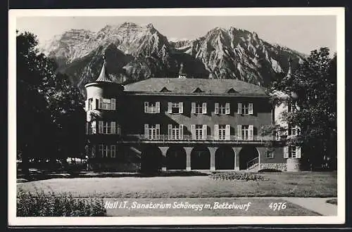 AK Hall i. T., Sanatorium Schönegg mit Bettelwurf