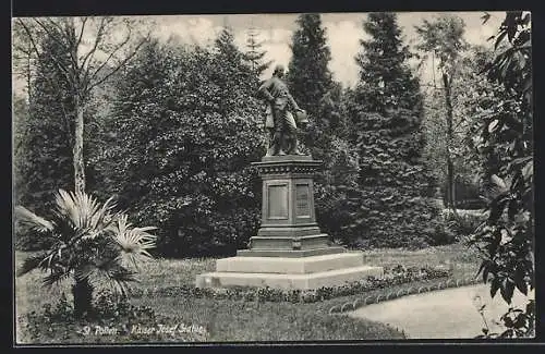 AK St. Pölten, Kaiser-Josef Statue im Stadtpark