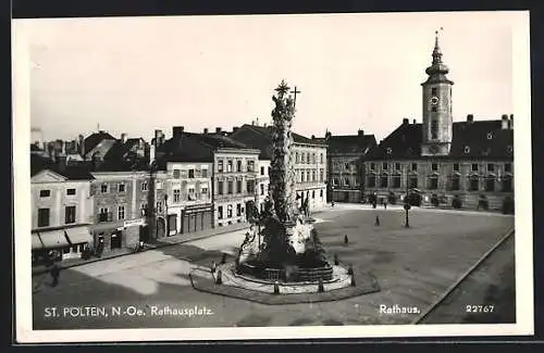 AK St. Pölten,  Platz mit Rathaus