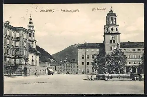 AK Salzburg, Residenzplatz mit Glockenturm und Brunnen