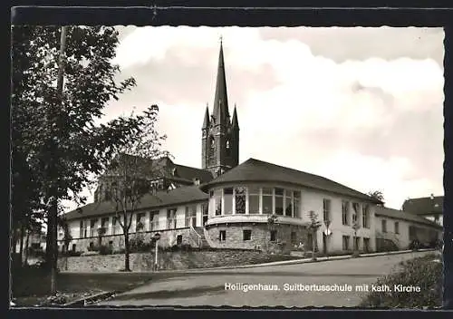 AK Heiligenhaus / Niederrhein, Suitbertusschule und Kirche mit Strasse