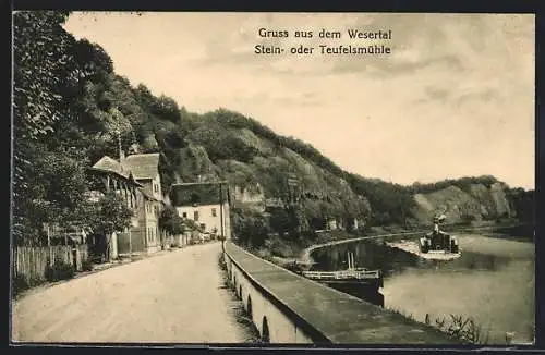 AK Bodenwerder /Weser, Stein- oder Teufelsmühle, Strassenpartie mit Weserblick