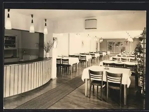 AK Erlbach / Vogtl., Ferienheim des M. d. I., Speisesaal