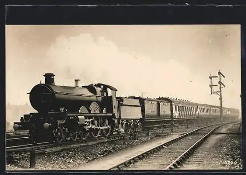Foto-AK Englische Eisenbahn-Lokomotive No. 4017 Knight of the Black Eagle der Great & Western Railway