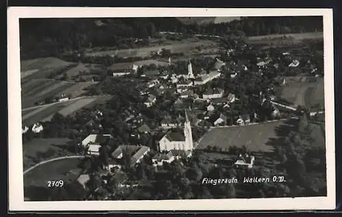 AK Wallern /O.-D., Teilansicht mit Kirche, Fliegeraufnahme