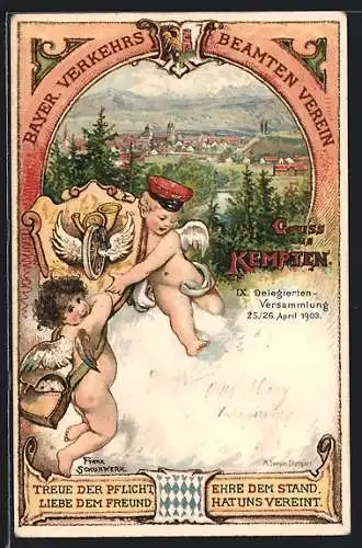 Lithographie Kempten / Allgäu, Bayer. Verkehrs-Beamten-Verein, Engelchen mit Eisenbahn-Wappen, Ortsansicht