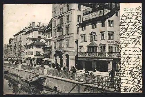 AK Zürich, Limmatquai, Strassenpartie am Ufer mit dem Gasthof zum Schiff