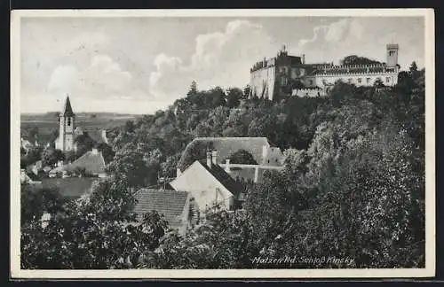 AK Matzen /Niederösterreich, Ortsansicht mit Schloss Kinsky
