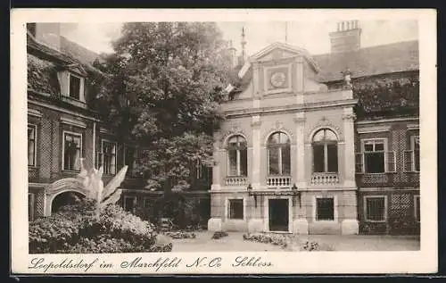 AK Leopoldsdorf im Marchfeld /Niederösterreich, Schloss