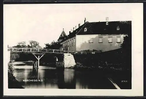 AK Marchegg /Niederösterreich, Flusspartie mit Brücke