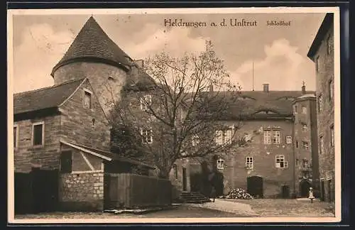 AK Heldrungen /Unstrut, Schlosshof