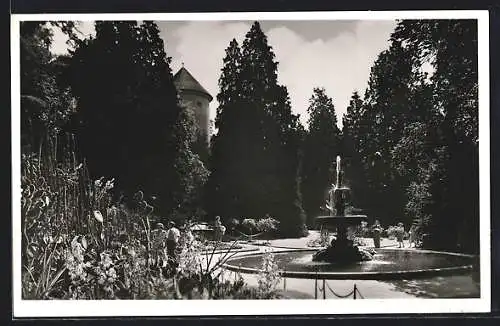 AK Überlingen am Bodensee, Brunnen im Stadtgarten