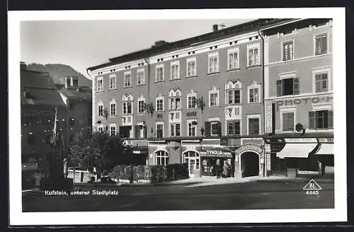 AK Kufstein, Unterer Stadtplatz mit Geschäften