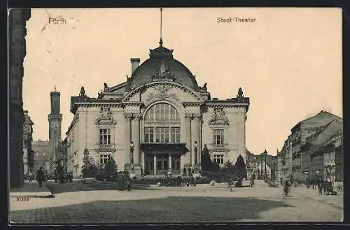 AK Fürth i. B., Stadt-Theater mit Turm, Strassenpartie