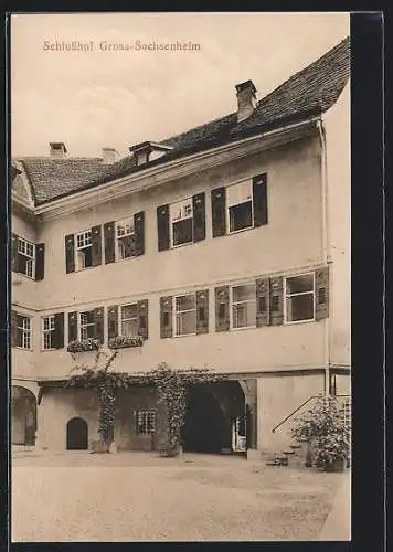 AK Gross-Sachsenheim, Partie im Schlosshof