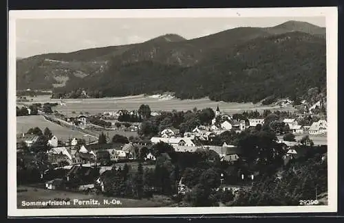 AK Pernitz /N.-Oe., Teilansicht mit Bergen