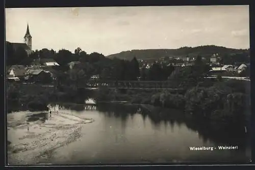 AK Weinzierl /Wieselburg, Ortsansicht von der Flussbiegung aus