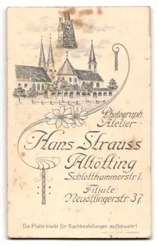 Fotografie Hans Strauss, Altötting, Schlotthammerstr. 1, Neuöttingerstr. 37, Junger Mann in modischer Kleidung