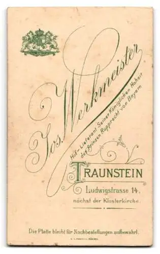 Fotografie Jos. Werkmeister, Traunstein, Ludwigstr. 14, Junges Mädchen mit zurückgebundenem Haar