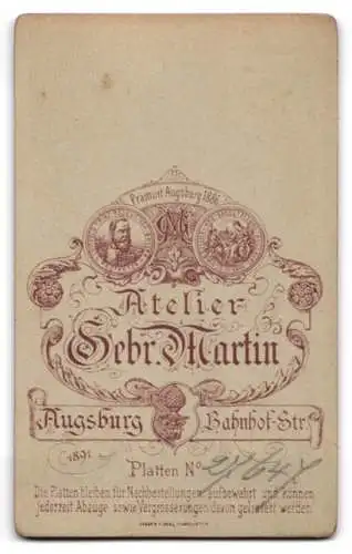 Fotografie Gebr. Martin, Augsburg, Bahnhof-Str., Bürgerlicher Herr mit hoher Stirn und Vollbart, mit stoischem Blick