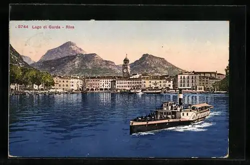 AK Riva / Lago di Garda, Panorama mit Dampfer