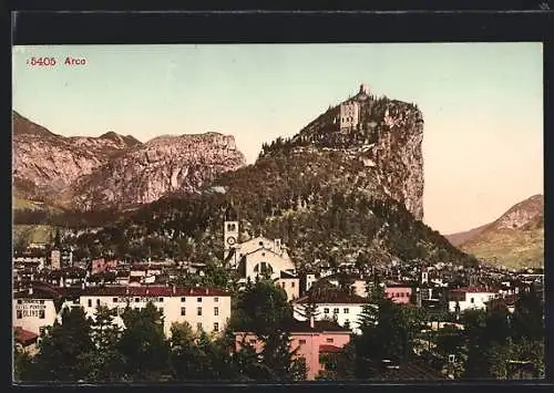AK Arco, Totalansicht mit Burgberg