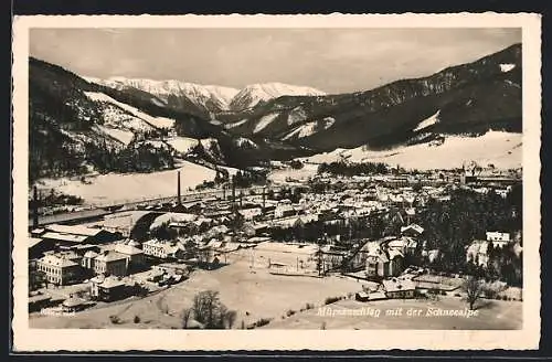 AK Mürzzuschlag, Ortsansicht mit der Schneealpe im Winter