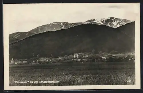 AK Winzendorf an der Schneebergbahn, Ortsansicht gegen die Berge