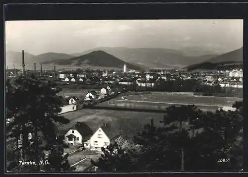 AK Ternitz /N.Ö., Ortsansicht mit Stadion