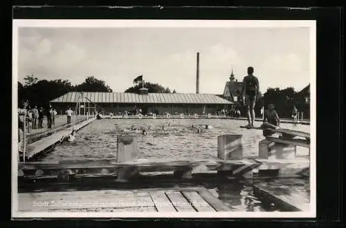 AK Heppenheim / Bergstrasse, Städt. Schwimmanstalt mit Rutschbahn