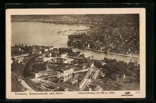 AK Konstanz am Bodensee, Fliegeraufnahme der Stadt mit der Bodenseebucht und dem Rhein