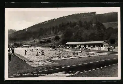 AK Calmbach /Schwarzwald, Freibad mit Gebäude und Schwimmbecken