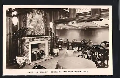 AK Passagierschiff S. S. Prague, Corner of first class smoking room, Innenansicht