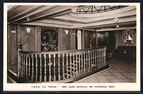 AK L.N.E.R. S.S. Prague, First Class Entrance on Promenade Deck, Passagierschiff