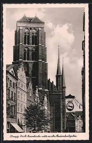 AK Danzig, St. Marienkirche, rechts ein altes Handwerksabzeichen