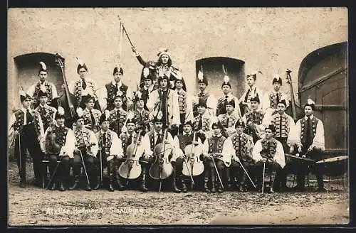 Foto-AK Straubing, Karnevalskapelle mit Instrumenten, Fasching