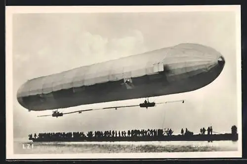AK Zeppelin LZ 1 beim Start am 2.7.1900