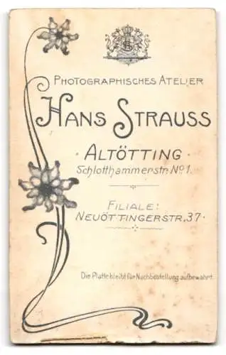 Fotografie Hans Strauss, Altötting, Schlotthammerstr. 1, Junges Mädchen mit zürückgebundenem Haar