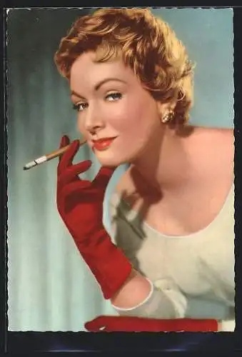 AK Ruth Leuwerik, Schauspielerin mit Zigarettenspitze