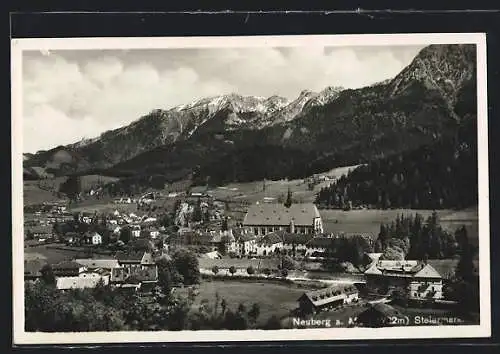 AK Neuberg a. Mürz, Totalansicht mit Bergpanorama aus der Vogelschau