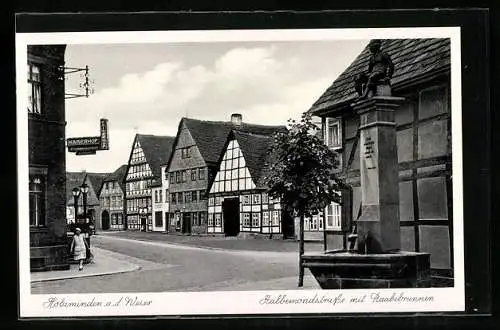 AK Holzminden a. d. Weser, Halbmondstrasse mit Raabebrunnen