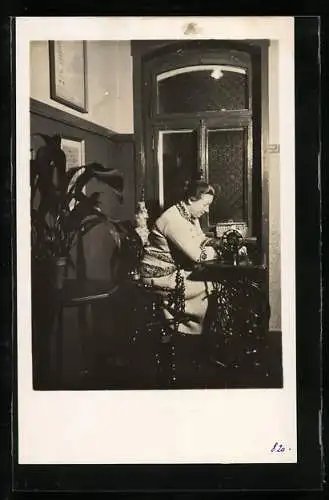 AK Breithardt, Die Hausfrau im Pfarrhaus