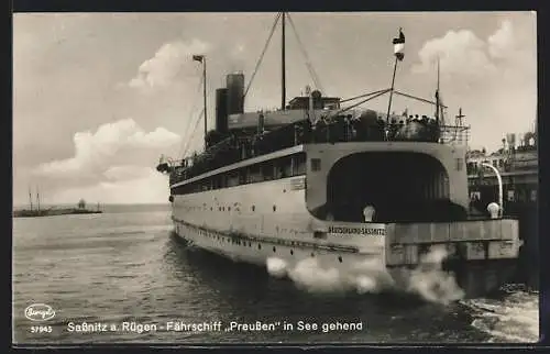 AK Sassnitz /Rügen, Fährschiff Preussen in See gehend
