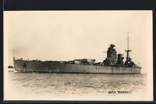 AK HMS Rodney in Fahrt
