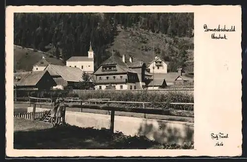 AK Donnersbachwald /Obersteiermark, Ortspartie mit Kirche