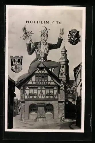 AK Hofheim /Ts., Gasthaus zur Krone, Narr auf dem Dach, Karneval