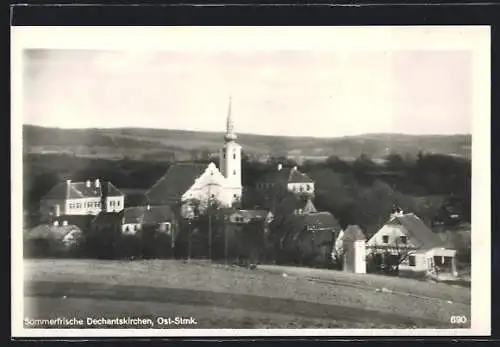 AK Dechantskirchen /Ost-Stmk., Ortsansicht mit zentraler Kirche