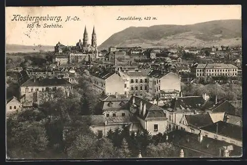 AK Klosterneuburg, Ortsansicht mit Leopoldsberg