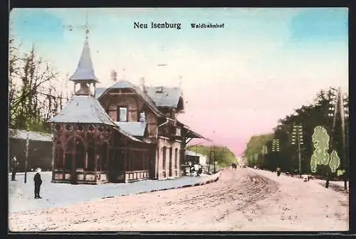 AK Neu Isenburg, Waldbahnhof mit Strassenpartie